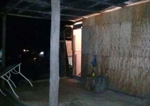 Casal é executado com vários tiros no rosto e filhos são poupados por criminosos em Manaus