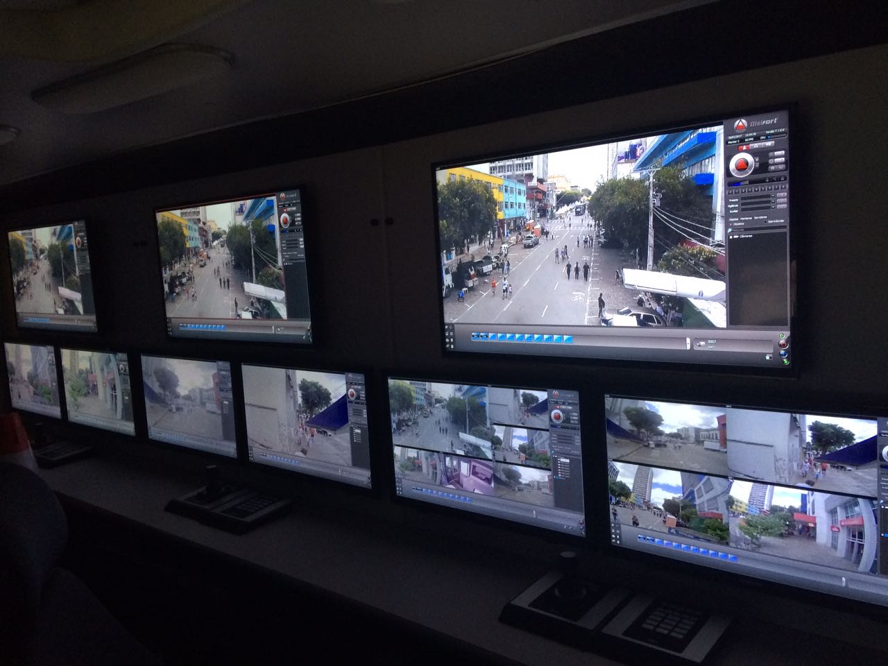 Polícia Militar reforça segurança no Centro durante Bandas da Bica e Difusora