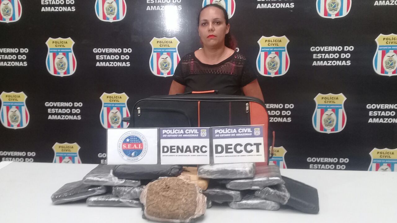 Manauara tenta levar R$ 225 mil em drogas para carnaval de Salvador e é presa em aeroporto