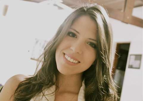 Jovem descobre trombose cerebral causada por anticoncepcional