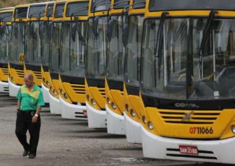Greve dos rodoviários: Manaus amanhece sem transporte público 