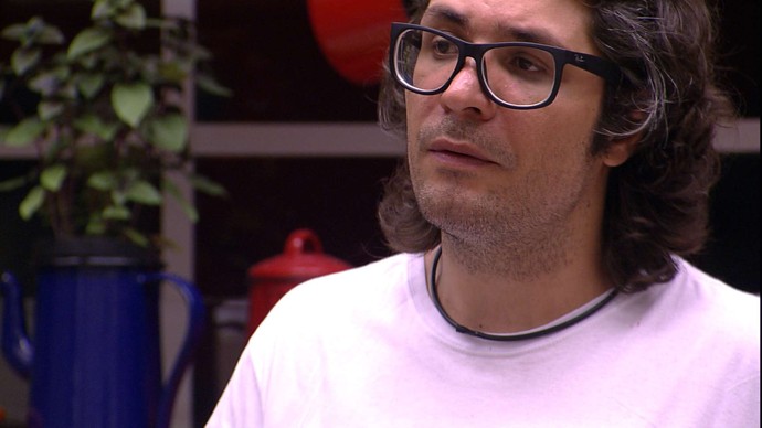 BBB17: Após paredão Marcos e Ilmar se estranham na casa