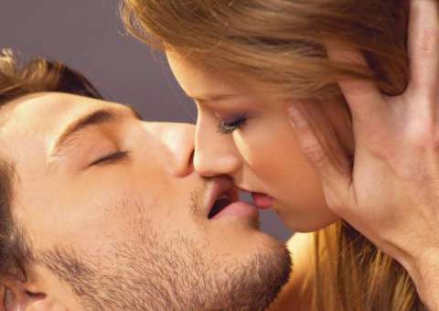 Nove doenças que você pode pegar com um simples beijo na boca      