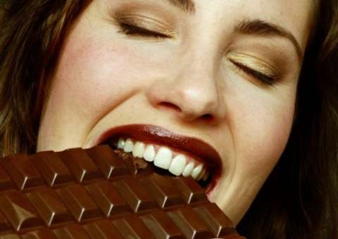 Comer chocolate todos os dias podem ajudar você a emagrecer, aponta estudo