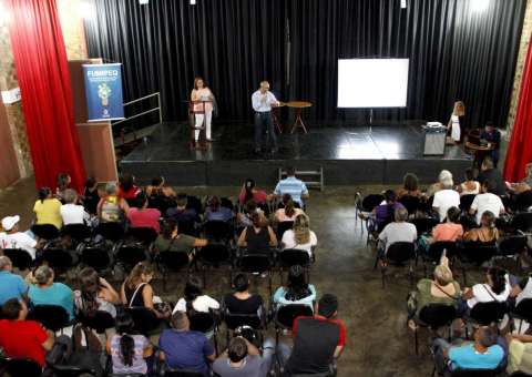 Microempresários do Shopping T4 participam de curso sobre atendimento ao cliente 