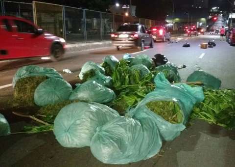 Vídeo mostra manifestação de populares após recolhimento dos ônibus em Manaus