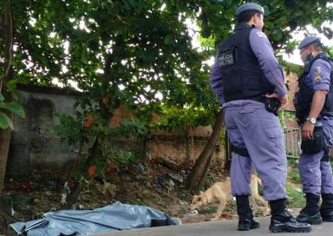  Em Manaus, corpo de homem é achado em igarapé com pés e mãos amarradas 