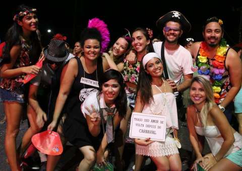 Bloco do Parque 10 traz de volta a tradição do carnaval de rua 