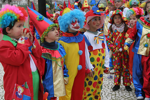 Baile Infantil faz a alegria da criançada no domingo de carnaval 