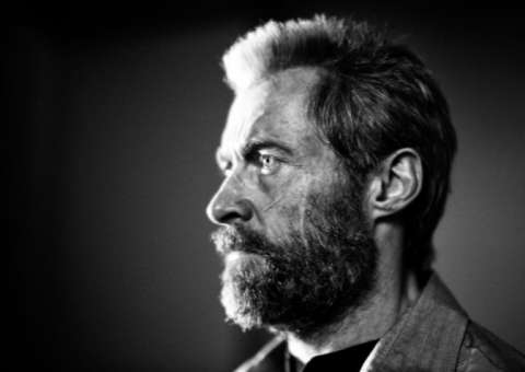 Logan vídeo promocional em preto e branco