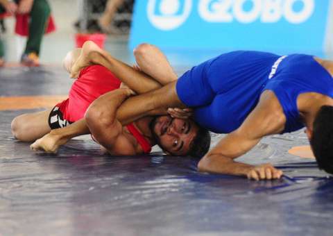 Atleta amazonense de Luta Olímpica recebe prêmio no Rio de Janeiro