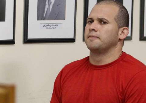 Após soltura de Bruno, advogado pede liberdade de Macarrão