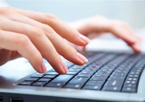 Especialistas alertam para golpes na internet e fora dela