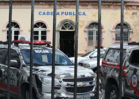 Visitas estão suspensas na Cadeia Pública após fuga; Veja a lista de foragidos