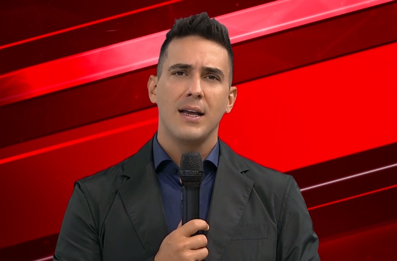 André Marques anuncia que Victor Chaves está fora do 'The Voice Kids'