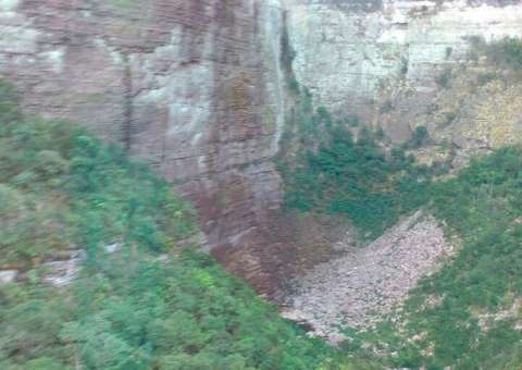 Turista francês morre ao cair de cachoeira na Bahia 