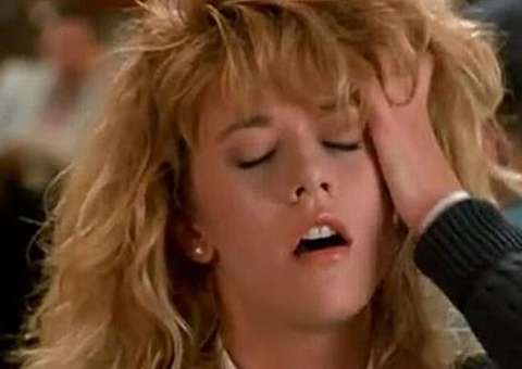 Mulheres hétero têm menos orgasmos do que as lésbicas, aponta estudo 