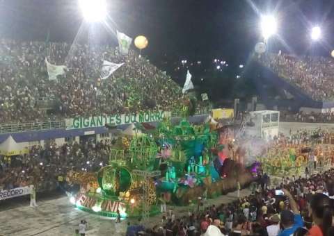 Reino Unido da Liberdade é bicampeã do Carnaval de Manaus 
