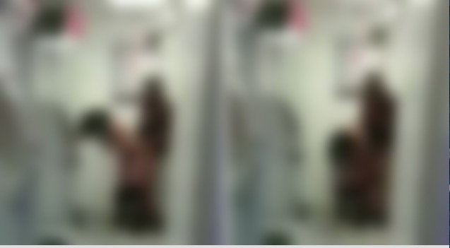 Clientes flagram casal fazendo sexo em terminal de caixas eletrônicos