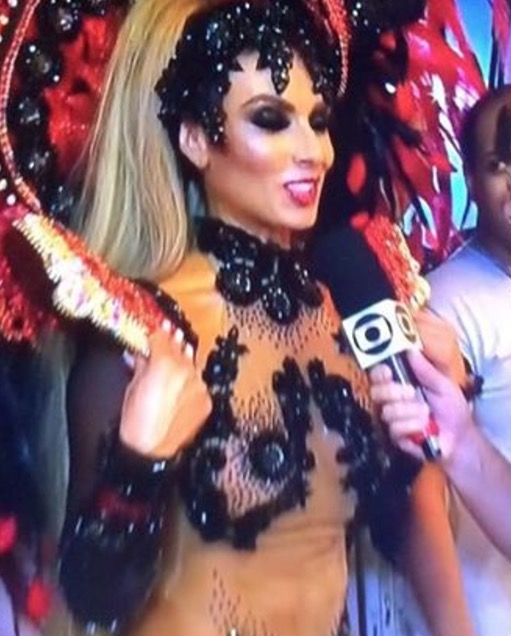 Nicole Bahls é criticada em peso após desfile na Vila Isabel 'mico'