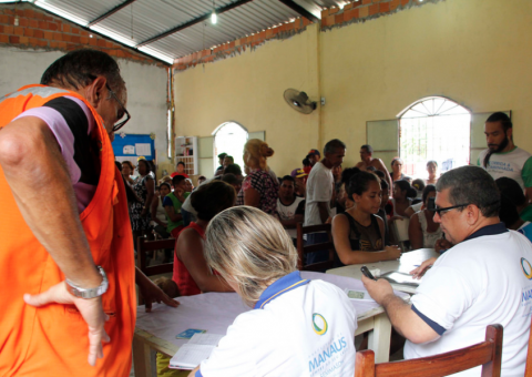 Diversos pontos de alagamentos são registrados na zona Norte de Manaus