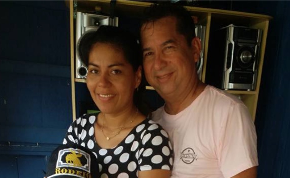 Gerente de banco e esposa morrem após capotar carro em estrada no Amazonas