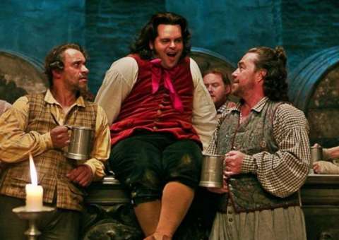 A Bela e a Fera terá primeiro personagem gay da Disney