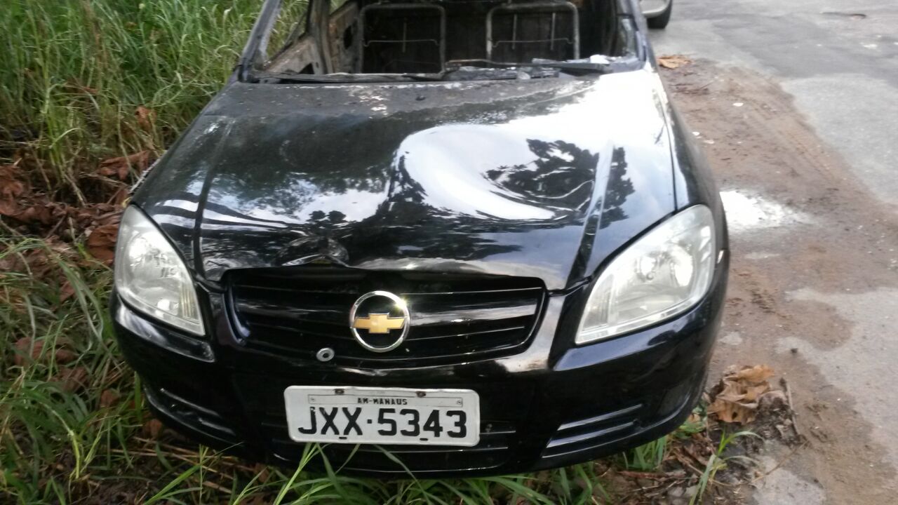 Veículo exibido como roubado em APP é visto por internauta no conjunto Tiradentes