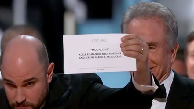 Responsáveis por gafe no Oscar não irão mais trabalhar na premiação