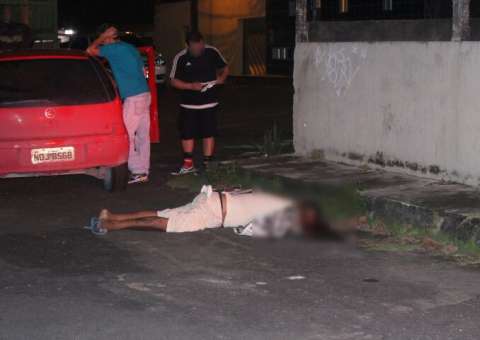Homem é executado com tiros na cabeça na zona Oeste de Manaus