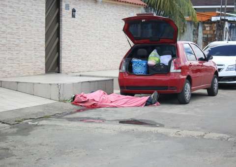 Homem é executado ao chegar em casa em Manaus