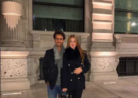 Marina Ruy Barbosa posa em clima de romance com noivo na Europa