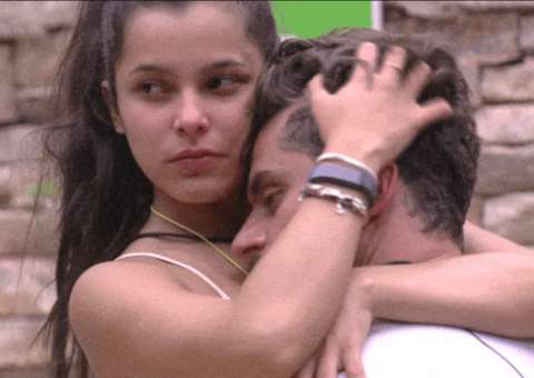    Pai de Emilly fala sobre cenas de sexo da filha no BBB