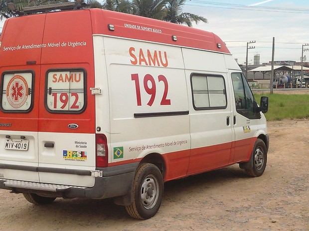 Criança leva paulada e tem afundamento de crânio após tentar defender a mãe