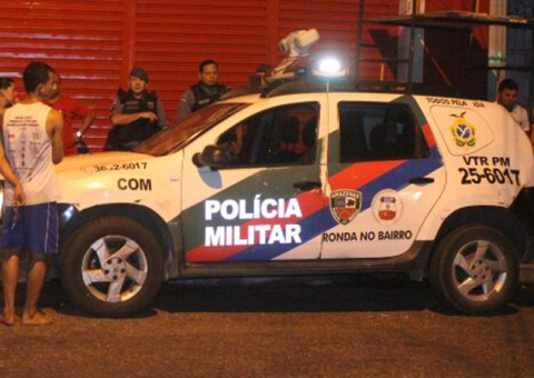 Dupla invade pizzaria e mata comerciante com 15 tiros em Manaus