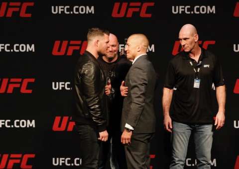 MMA: Clima esquenta em coletiva e Bisping chama GSP de bêbado fanfarrão