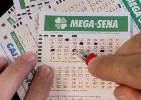 Mega-Sena pode pagar R$ 38 milhões neste sábado
