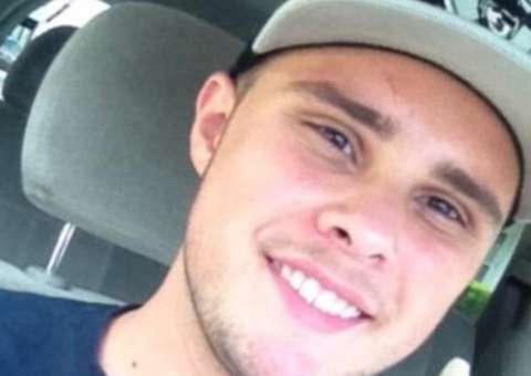 Sem querer jovem envia mensagem de texto para namorado revelando traição e viraliza na web  