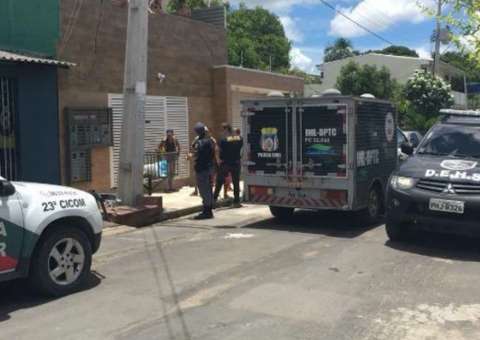 Após arrastão e tiroteio, um dos suspeitos é encontrado morto em Manaus  