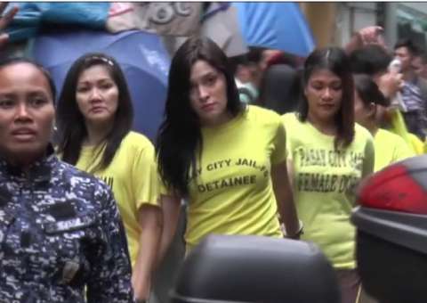 Vídeo: Brasileira presa por tráfico nas Filipinas corre risco de vida 