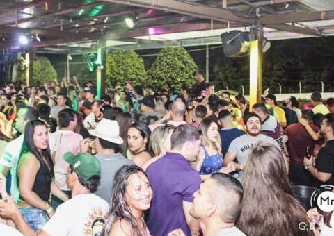 Forró de vaquejada agita a terça-feira do Moai