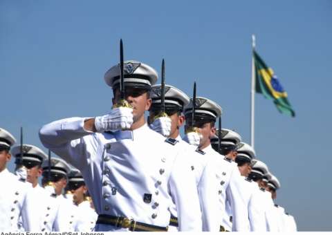 Aeronáutica abre 3 processos seletivos para formação de oficiais  