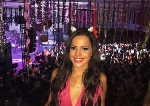 Mayla fala sobre campanha de família de Marcos contra a irmã Emilly no BBB17