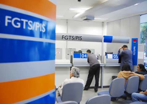 Procon pede que Caixa não bloqueie saque de FGTS inativo para pessoas em débito no AM