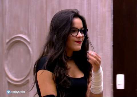 BBB17: Brother descobre que Emilly continua na casa