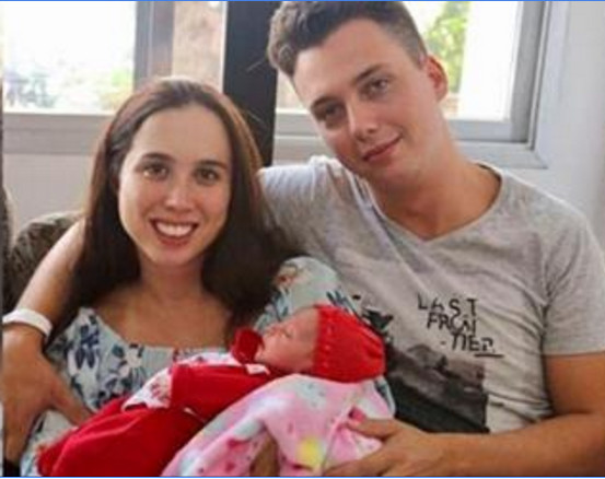 Mãe é proibida de amamentar filha em UTI para não chocar outros pais