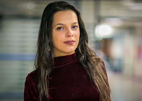 BBB17: Mayla reclama que paparazzo a fez perder  ‘crush’