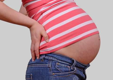 Descubra como amenizar as dores e os desconfortos da gravidez 