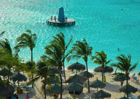 DJ Evandro Jr. agita cruzeiro dos sonhos pelo Caribe