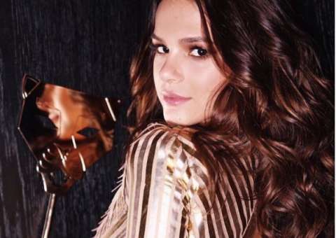 Bruna Marquezine revela ter transado no carro e ter sido traída